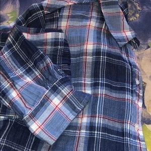 Gap boyfriend fit L plaid striped button down.